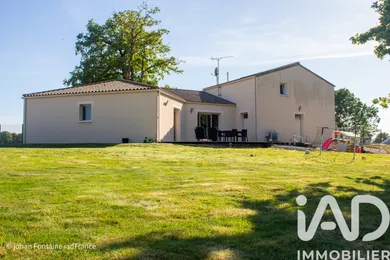 Traditional house in La Copechagnière (85260)