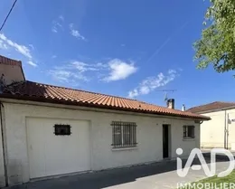 House in Bordeaux (33300)