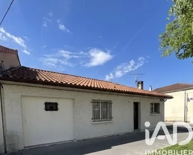 Maison à Bordeaux (33300)