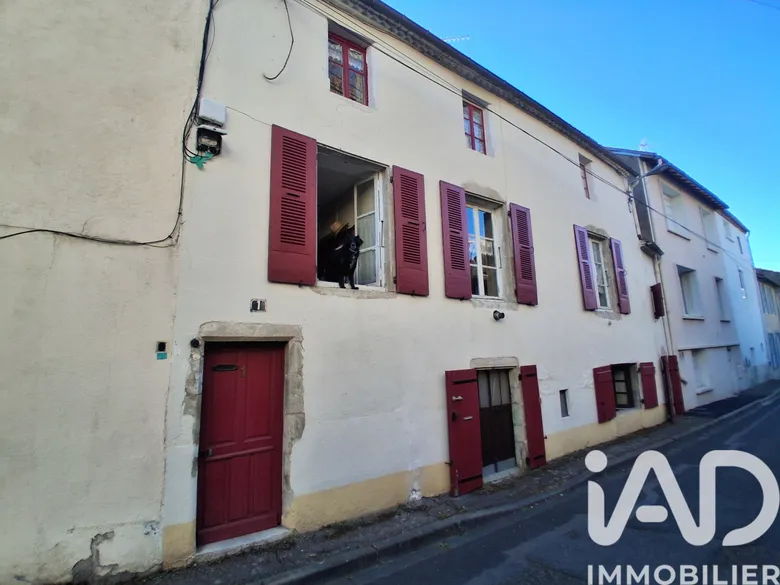 Maison 5 pièces 85 m² · à Gannat · 85 m² · 48 000 €