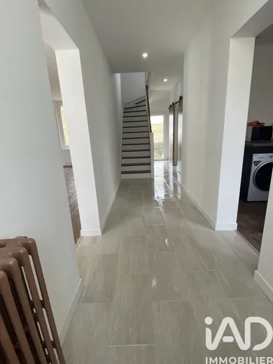 House in Sainte-Savine (10300)