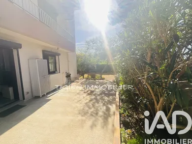 Apartment in Six-Fours-les-Plages (83140)