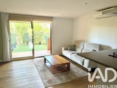 Apartment in Saint-Raphaël (83700)