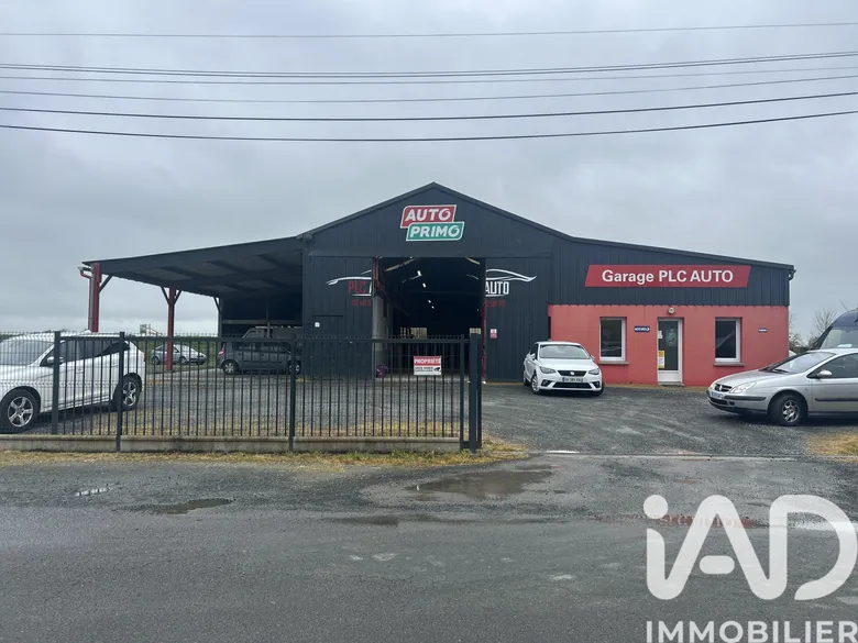 Parking 700 m² · à Pouillé-les-Côteaux · 700 m² · 162 944 €