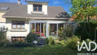Maison à Sainte-Geneviève-des-Bois (91700)