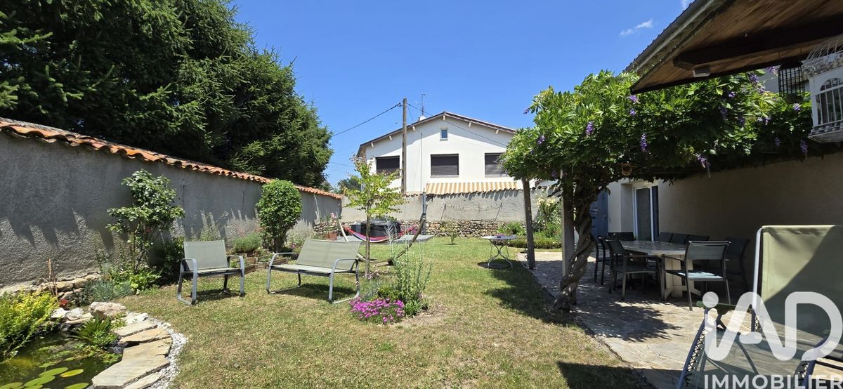 maison à Bonson