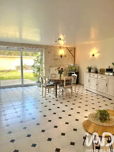 Maison traditionnelle à Bonson (42160)
