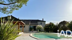 Maison de campagne à Saint-Fort-sur-le-Né (16130)