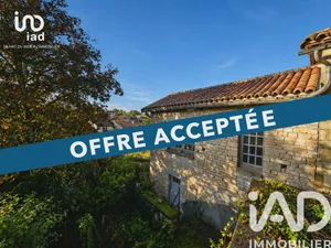 Maison de ville à Ruffec (16700)