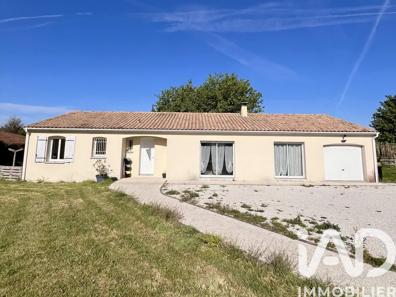 Maison 5 pièces 124 m² · à Coteaux-du-Blanzacais · 124 m² · 218 300 €