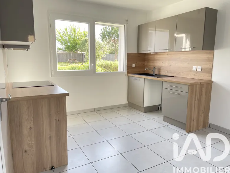 Maison 3 pièces 66 m² · à Artigues-près-Bordeaux · 65,5 m² · 245 000 €