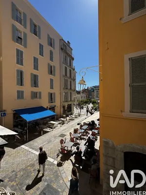 Apartment in Toulon (83000)