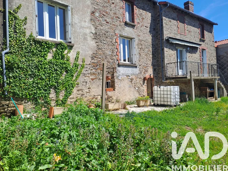 Maison 3 pièces 75 m² · à Montrevault-sur-Èvre · 75 m² · 89 000 €