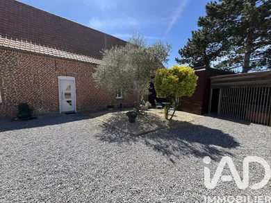 Maison de village à Lieu-Saint-Amand (59111)