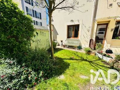 Apartment in Montrouge (92120)