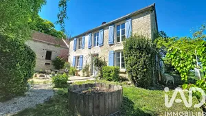 Demeure à Cruzy-le-Châtel (89740)