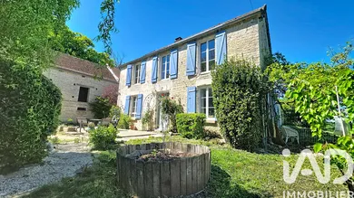 Demeure à Cruzy-le-Châtel (89740)