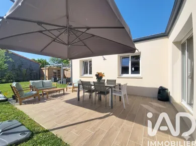 Maison à Port-Saint-Père (44710)