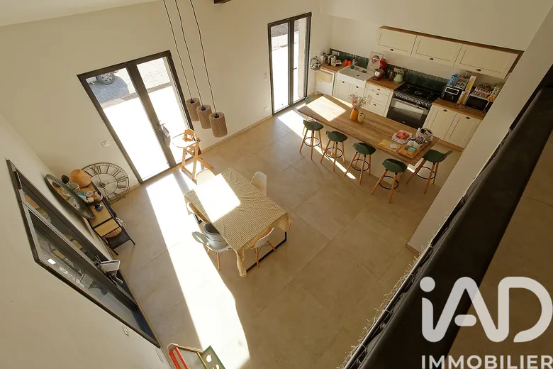 Maison 5 pièces 160 m² · à Velleron · 160 m² · 576 000 €