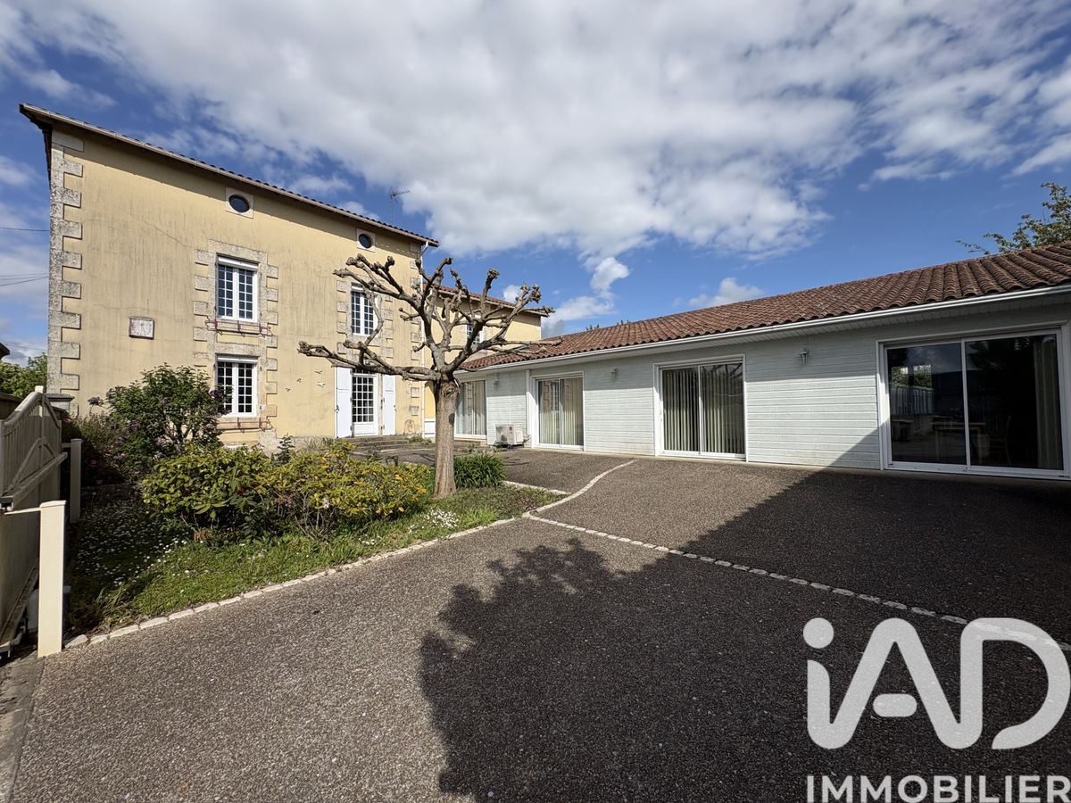 maison à Vasles