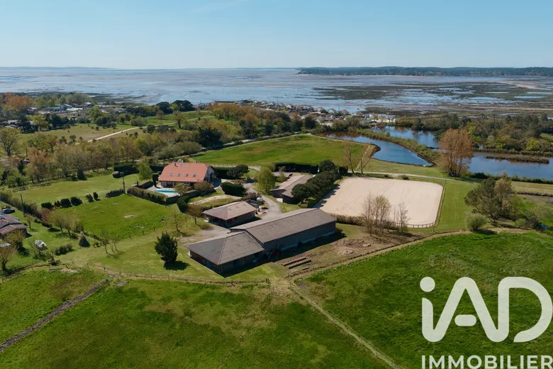Maison 12 pièces 450 m² · à Arès · 450 m² · 5 200 000 €
