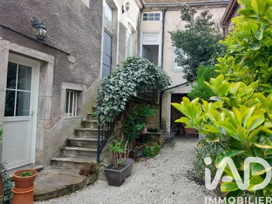 Townhouse in Nolay (21340)