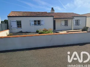 Maison à Sainte-Foy (85150)