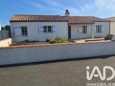 Maison à Sainte-Foy (85150)