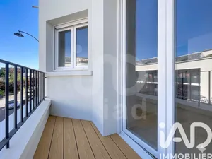 Apartment in Pontault-Combault (77340)