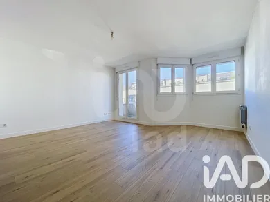 Apartment in Pontault-Combault (77340)