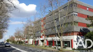 Commercial walls in Saint-Julien-en-Genevois (74160)