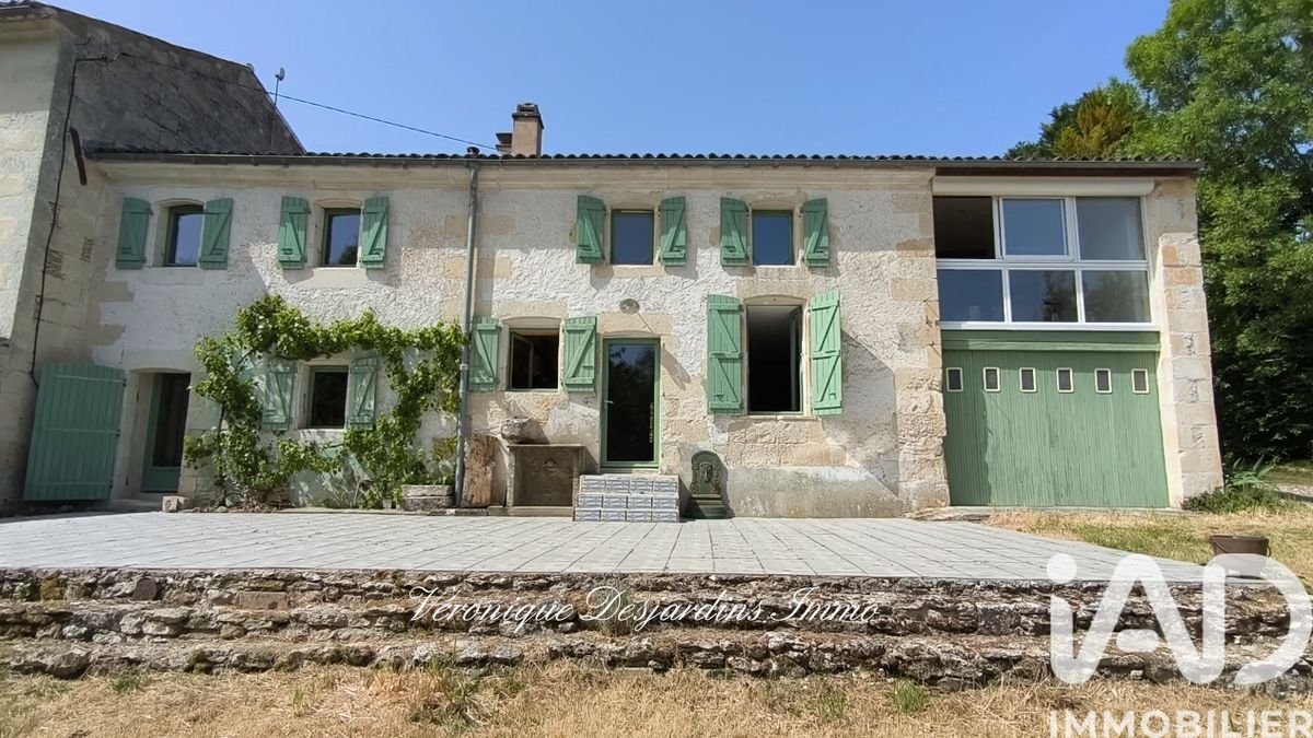 maison à Saintes