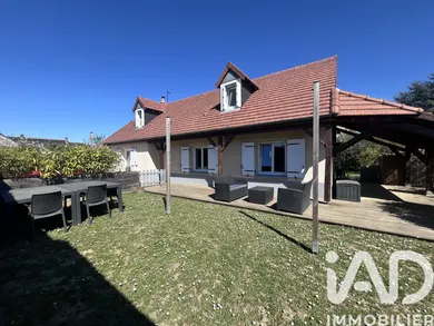 Maison traditionnelle à Rouziers-de-Touraine (37360)