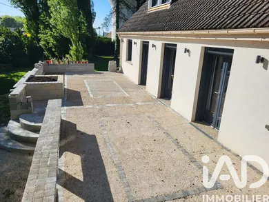 Maison de campagne à Frières-Faillouël (02700)