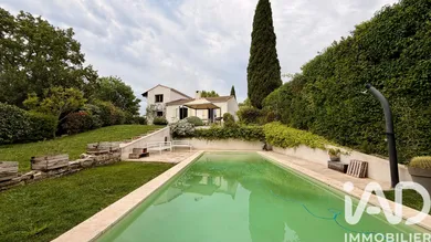 Maison à Aix-en-Provence (13100)