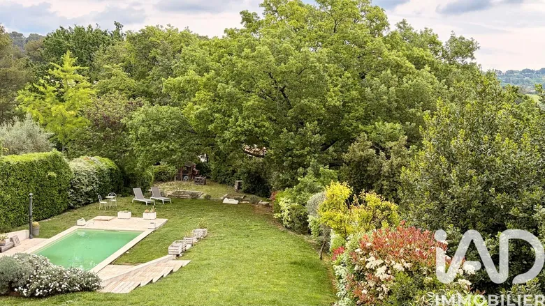 Maison 6 pièces 140 m² · à Aix-en-Provence · 140 m² · 940 000 €