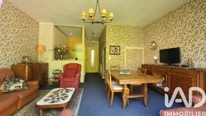 Townhouse in Saumur (49400)