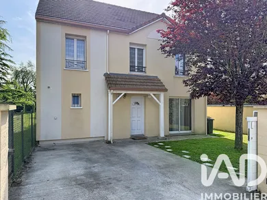 Maison traditionnelle à Ollainville (91340)