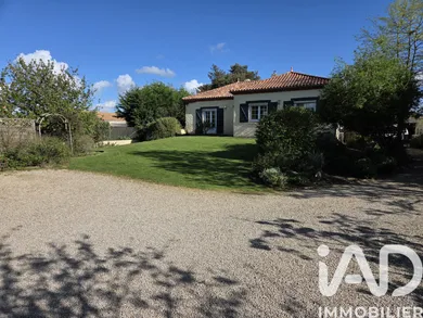 Maison à Vieillevigne (44116)