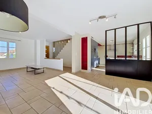 Maison traditionnelle à Luynes (37230)