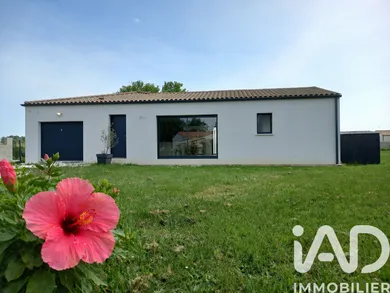 Traditional house in Saint-André-de-Lidon (17260)