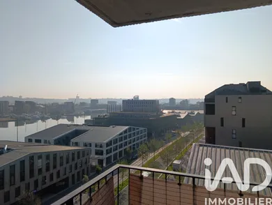 Appartement à Bordeaux (33300)