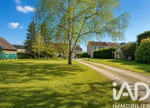 Apartment in Saint-Leu-d'Esserent (60340)