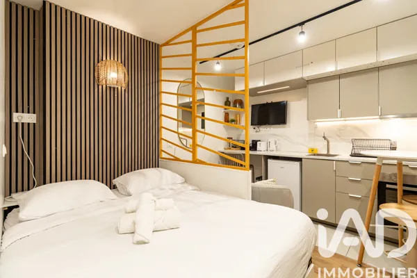 Vente appartement à Paris (75010) : appartement 1 pièce 7 m² — 8