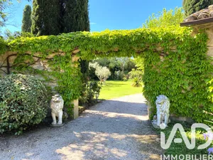 Mas in L'Isle-sur-la-Sorgue (84800)