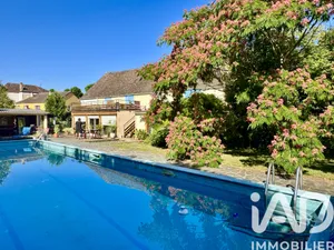 Maison traditionnelle à Pont-sur-Yonne (89140)