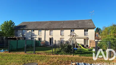 Immeuble à Le Plessis-Hébert (27120)