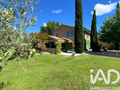 Mas in L'Isle-sur-la-Sorgue (84800)
