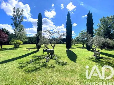 Mas à L'Isle-sur-la-Sorgue (84800)