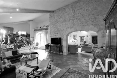 Mas à L'Isle-sur-la-Sorgue (84800)